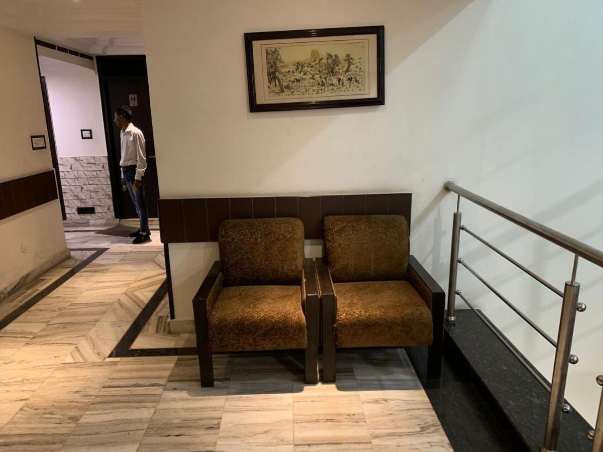 Hotel Raman'S Jagādhri Eksteriør billede